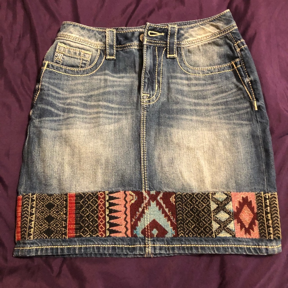 Miss Me women’s stylish jean skirt!!